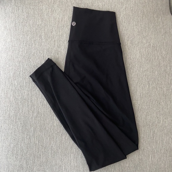 Lululemon wunder under luxtreme black leggings - Picture 2 of 3